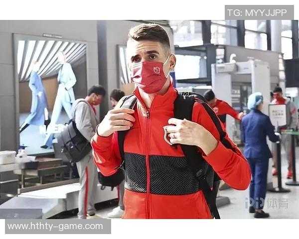 弗拉门戈球员遭持枪抢劫未遂妻子控诉生活在恐惧之中 弗拉门戈球员遭持枪抢劫未遂妻子控诉生活在恐惧之中