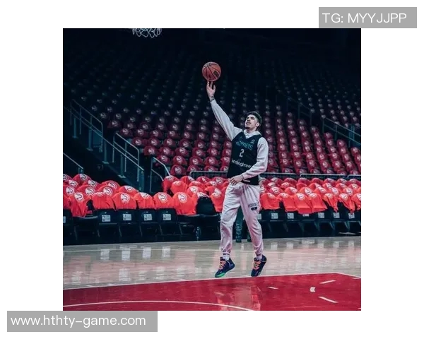 拉梅洛鲍尔上半场表现出色10投6中三分球命中率高达50贡献17分4篮板2助攻4抢断 拉梅洛鲍尔上半场表现出色10投6中三分球命中率高达50贡献17分4篮板2助攻4抢断