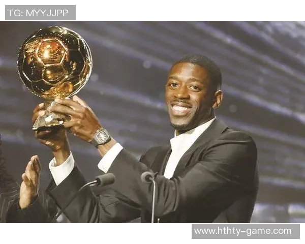 登贝莱荣获家乡城市奖章市长亲自颁发庆祝新科金球奖得主