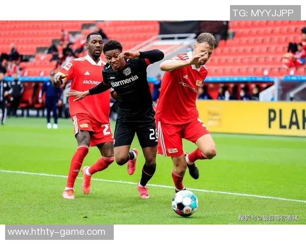 法兰克福主帅强调团队防守凯恩需坚定赢球信念全力以赴 法兰克福主帅强调团队防守凯恩需坚定赢球信念全力以赴