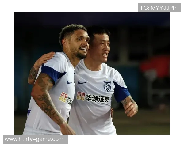 前云南玉昆外援恩里克正式加盟巴甲维多利亚球队合同签至2026年底